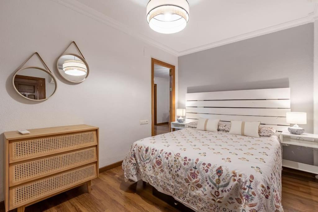 Apartamento Con Terraza A 4 Minutos De La Catedral Granada Exterior photo