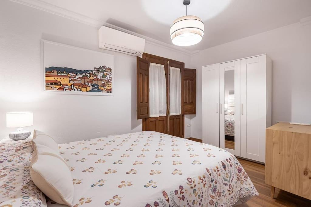 Apartamento Con Terraza A 4 Minutos De La Catedral Granada Exterior photo