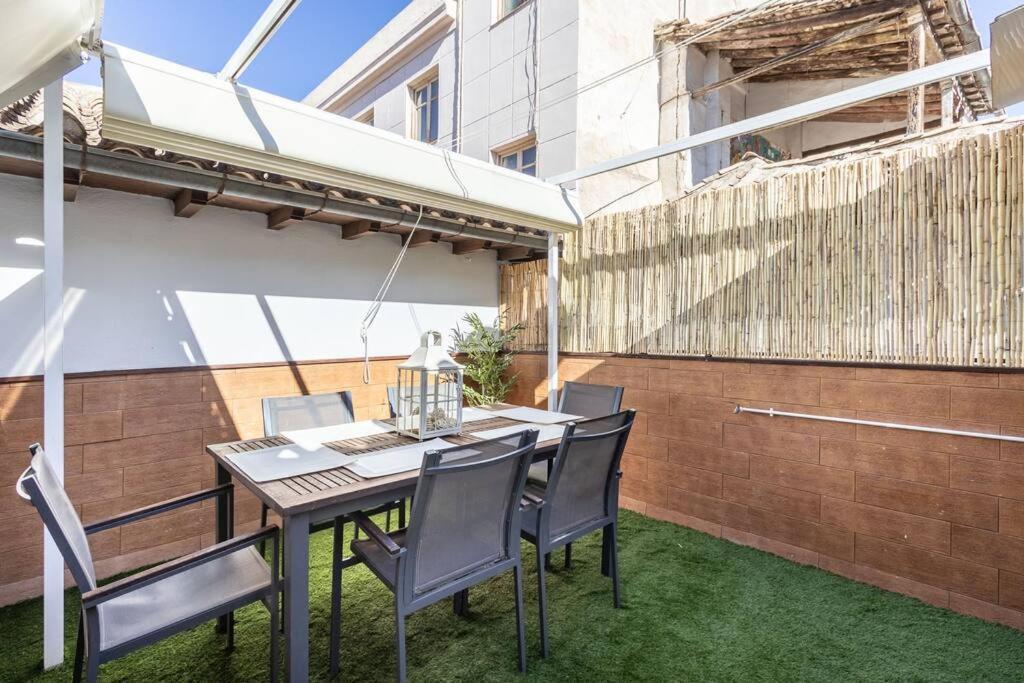 Apartamento Con Terraza A 4 Minutos De La Catedral Granada Exterior photo